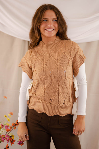 Women's Knit Sweater Vest- Women's Chic Scalloped Sweater With Bows- &Merci Sweaters