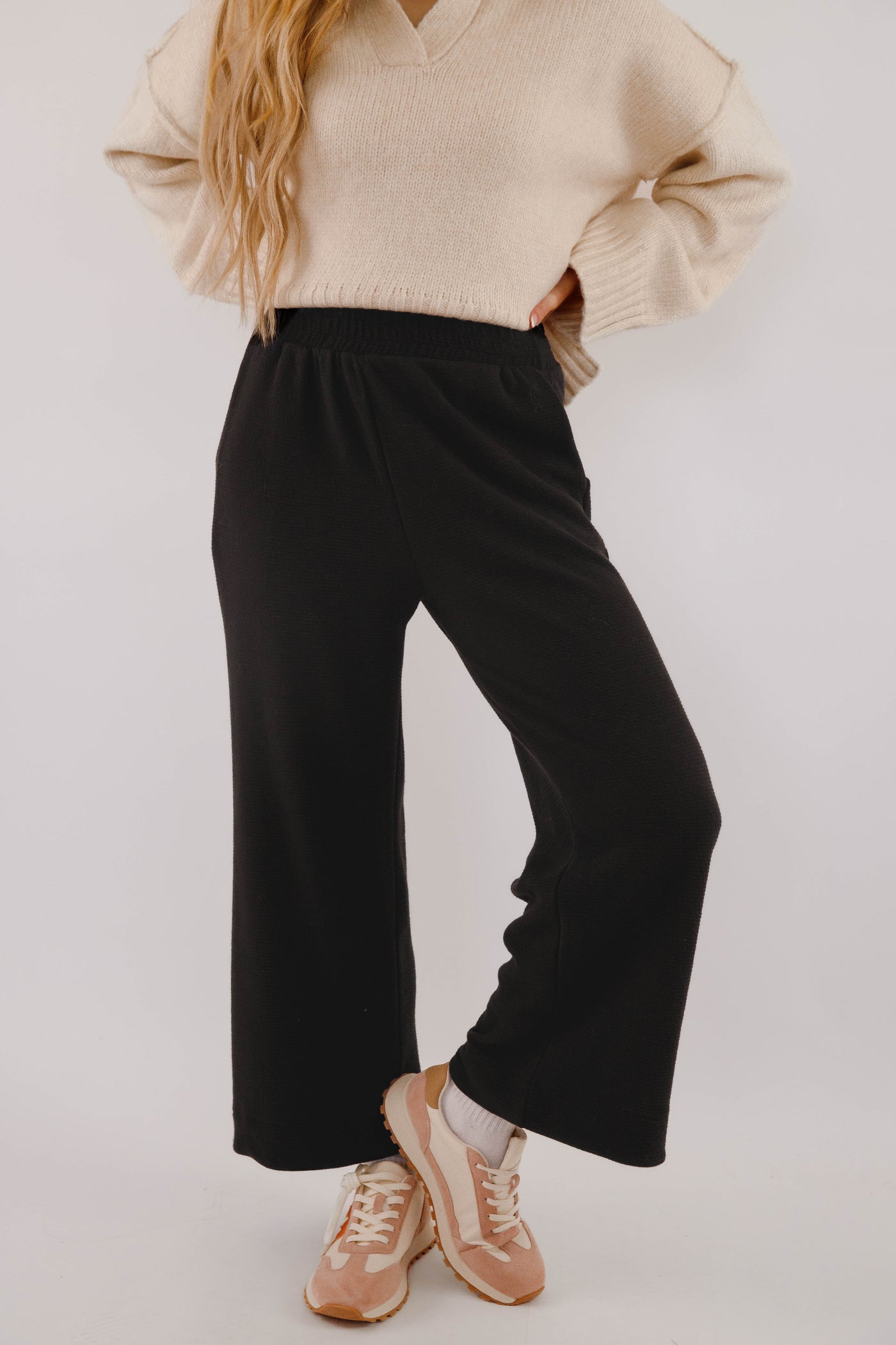 Frequent Flyer Lounge Pants-Black