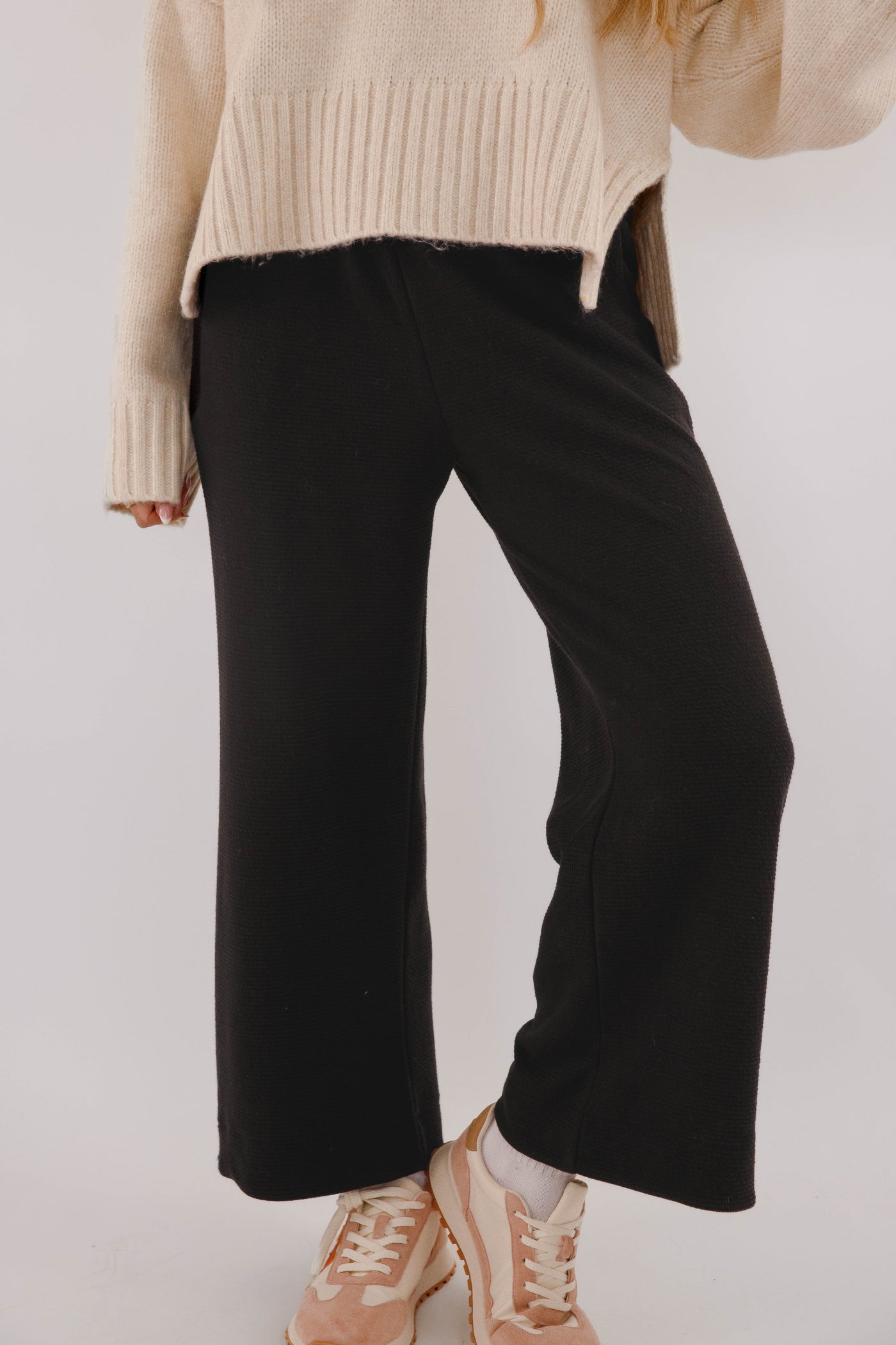 Frequent Flyer Lounge Pants-Black