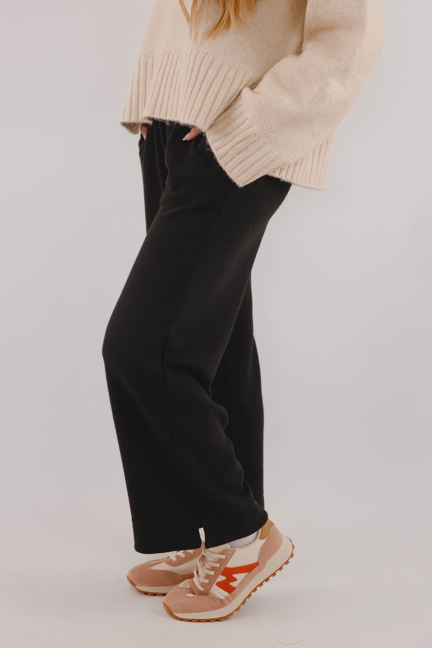 Frequent Flyer Lounge Pants-Black